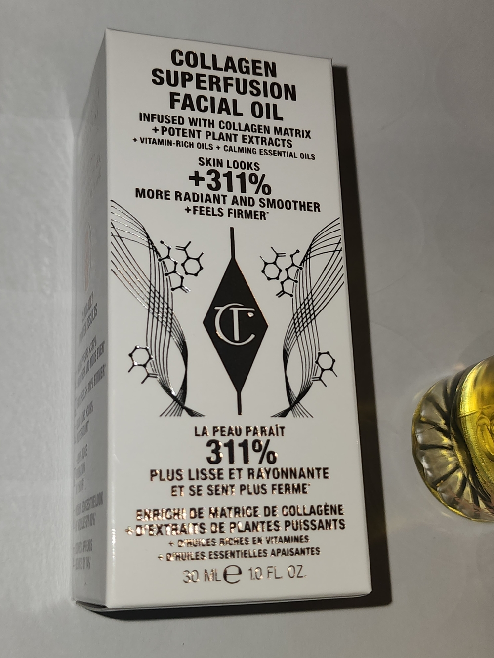 Charlotte Tilbury Collagen Superfusion Facial Oil — White & Gold